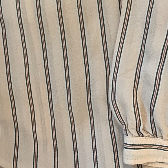 Express Collared Blouse - Picture 5 of 5